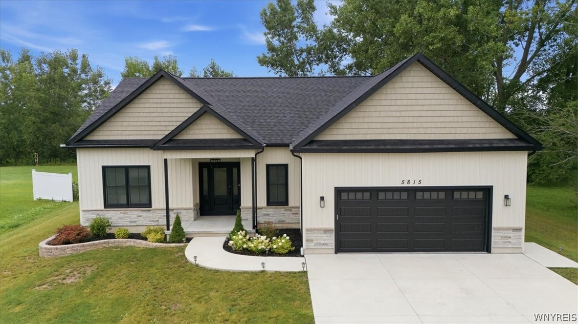 5815 Robinson Road Lockport, NY 14094 - Photo 1 of 42 Gallery Image 1