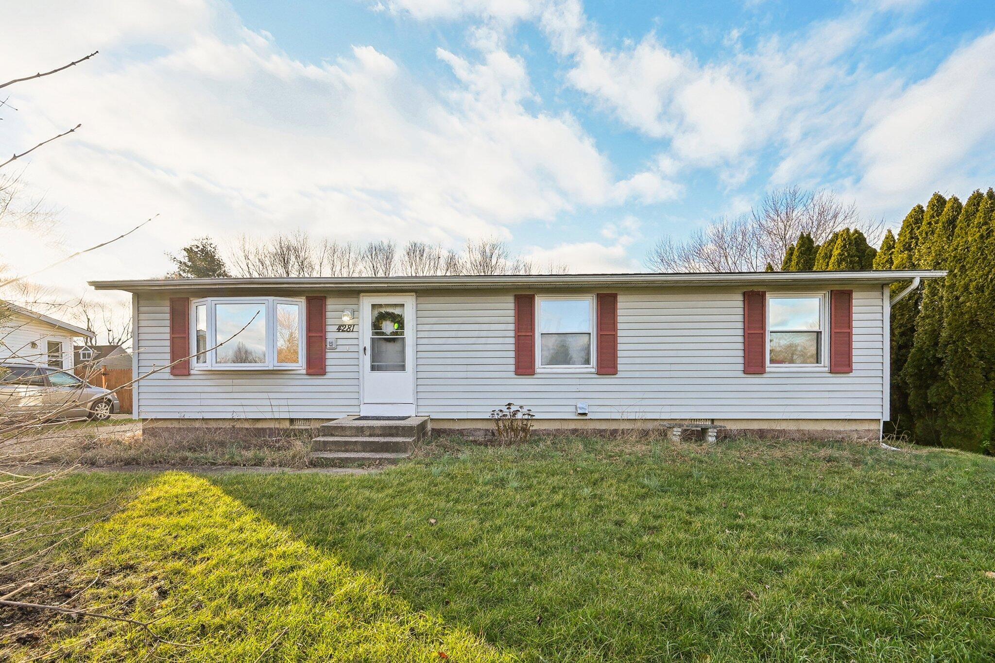 4281 Ethel Road Columbus, OH 43207 - Photo 1 of 39 1-web-or-mls-Ethel Rd-001