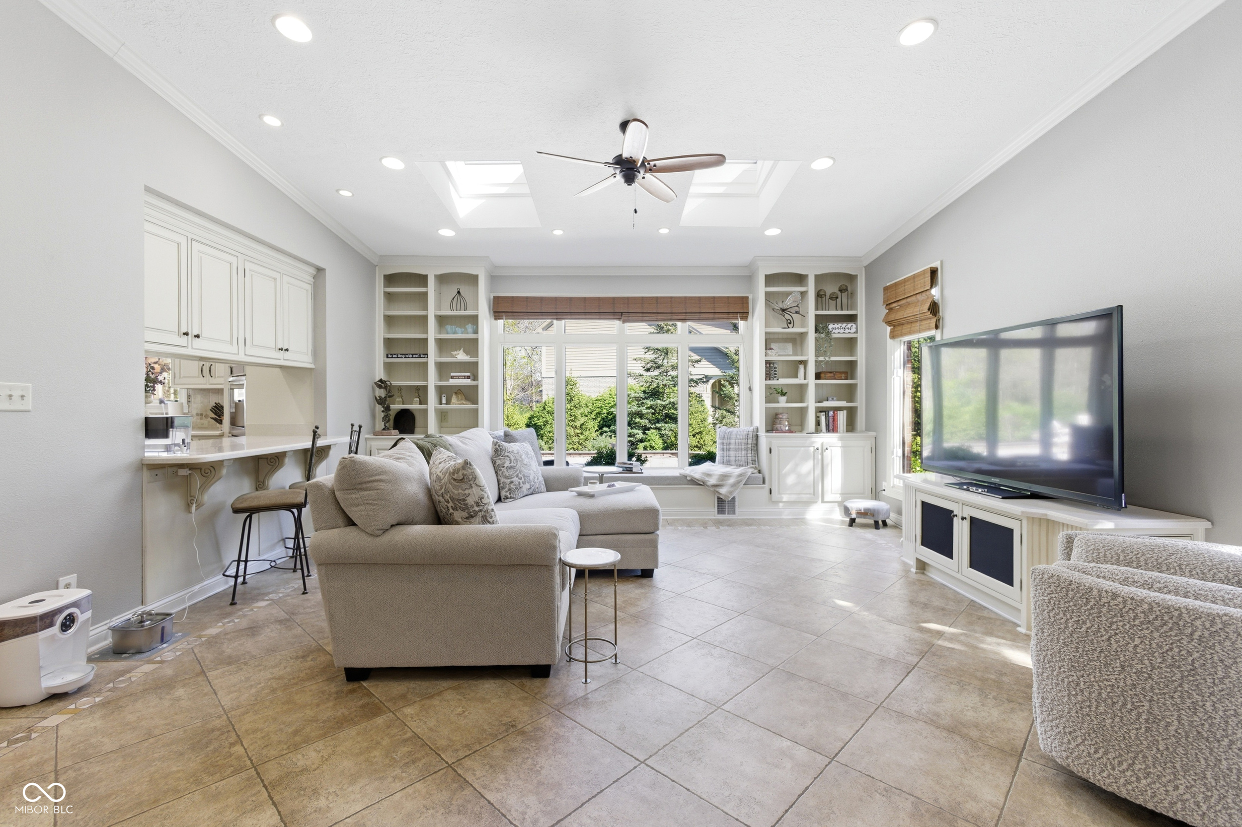9980 Woodlands Drive Fishers, IN 46037 - Photo 13 of 51