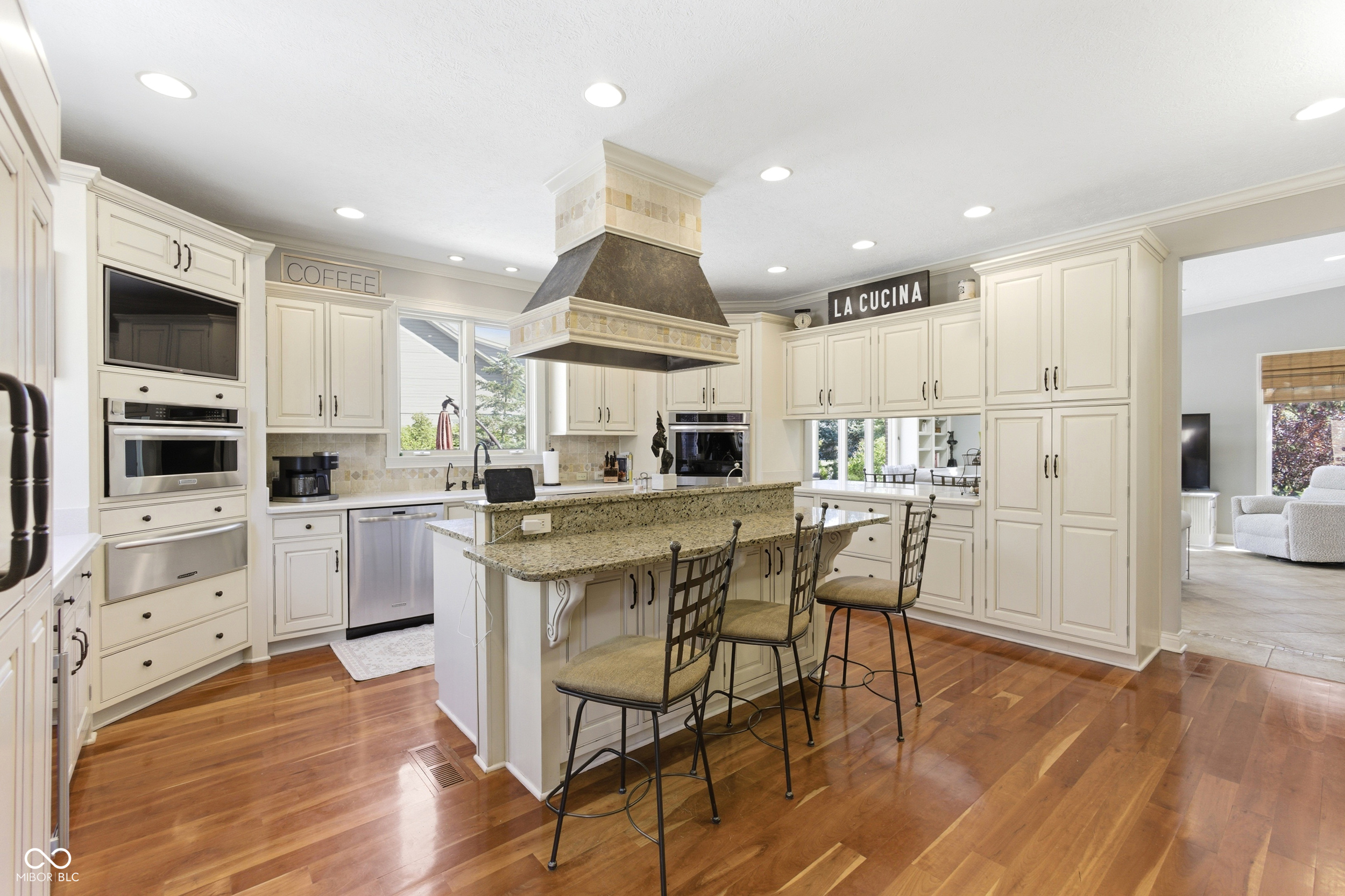 9980 Woodlands Drive Fishers, IN 46037 - Photo 16 of 51