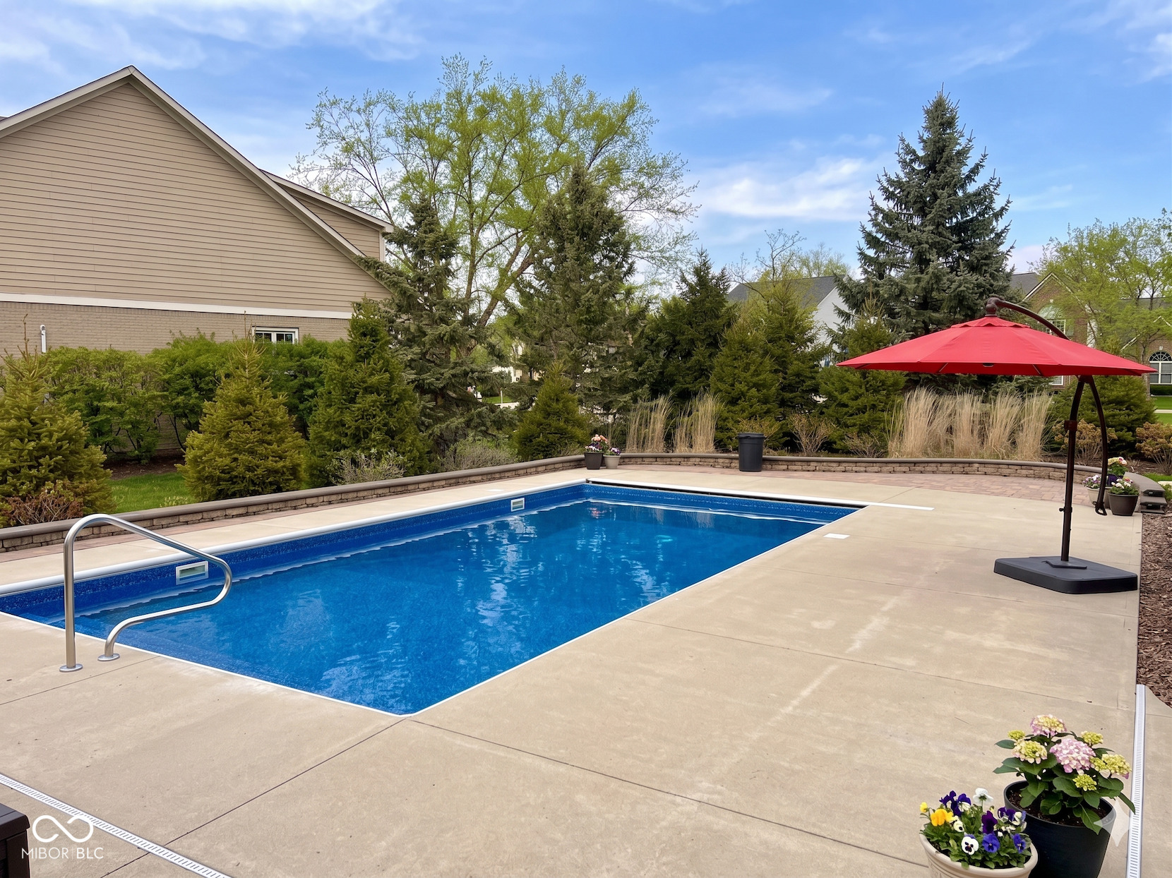 9980 Woodlands Drive Fishers, IN 46037 - Photo 4 of 51