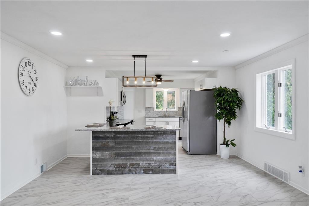 2406 Willowbrook Road Pittsburgh, PA 15241 - Photo 8 of 15 Gallery Image 8