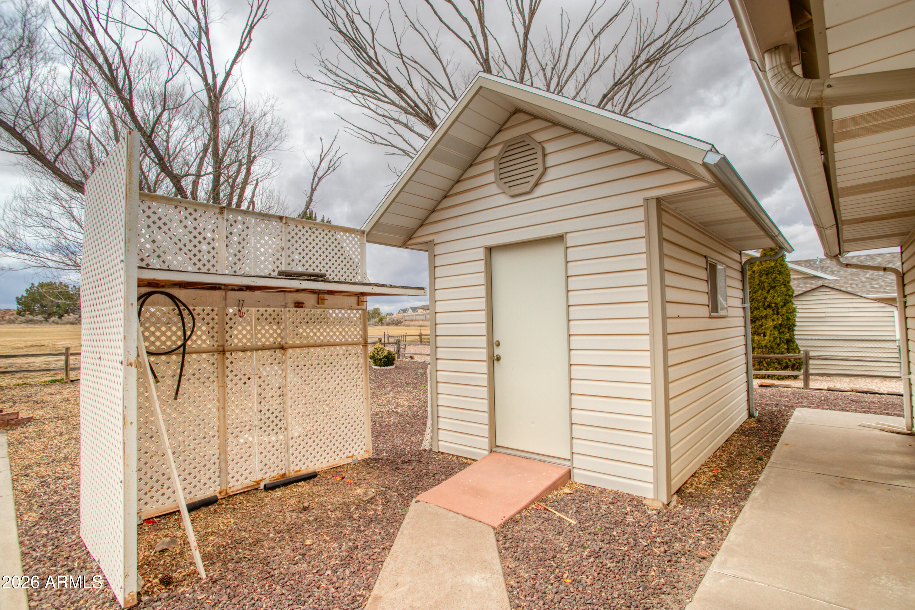 2327 Ridge Road Snowflake, AZ 85937 - Photo 16 of 21 WorkShop