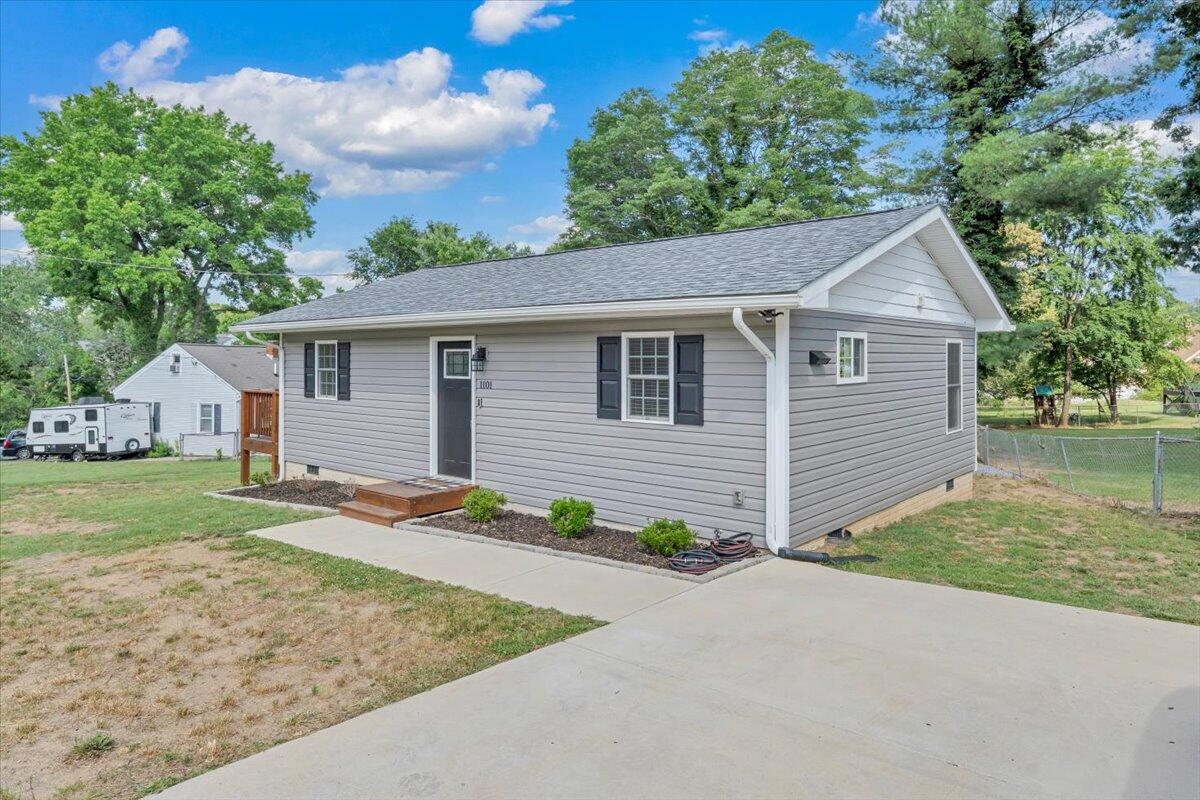 1101 Gearhart Road Southeast Roanoke, VA 24014 - Photo 24 of 24 24-MIB03993