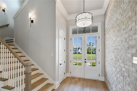 $869,000 | 144 Laura Lane, Covington, LA 70433