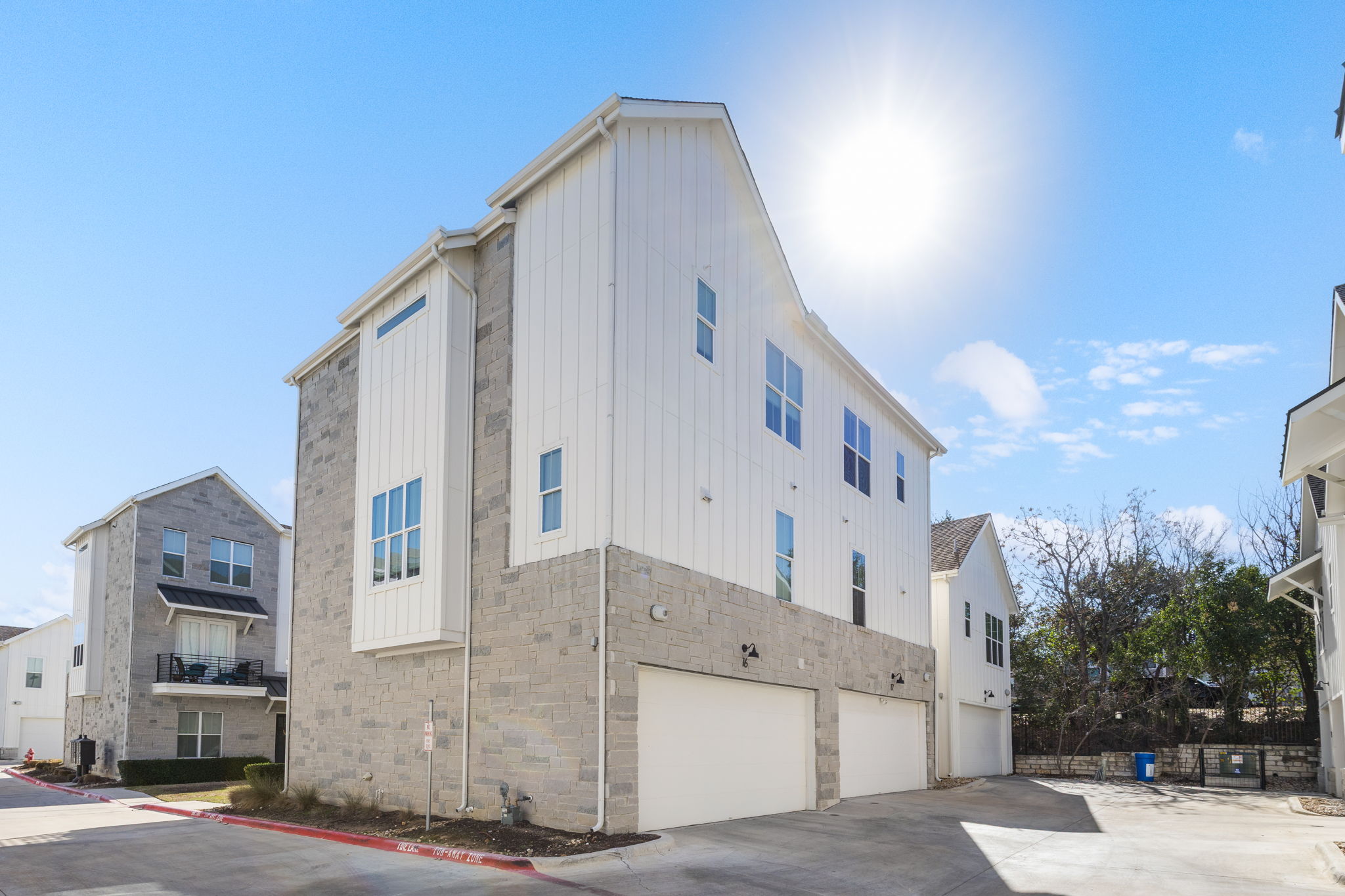 2624 Metcalfe Road, Unit 17 Austin, TX 78741 - Photo 27 of 35 a view of a building with many windows
