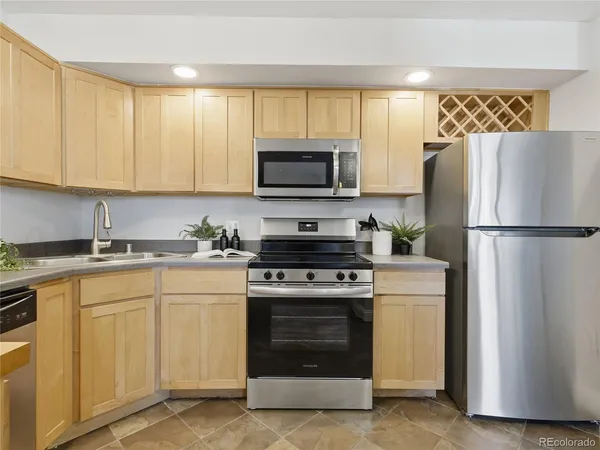 $1,900 | 601 West 11th Avenue, Unit 604, Denver, CO 80204