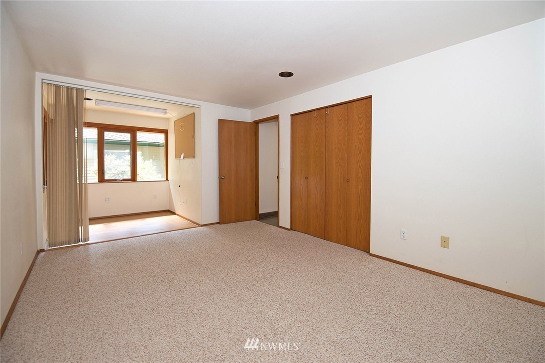 5011 156th Street Southeast Bothell, WA 98012 - Photo 14 of 25