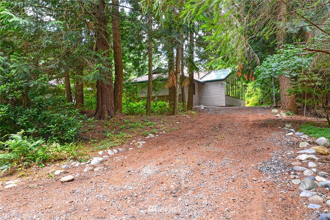 5011 156th Street Southeast Bothell, WA 98012 - Photo 4 of 25