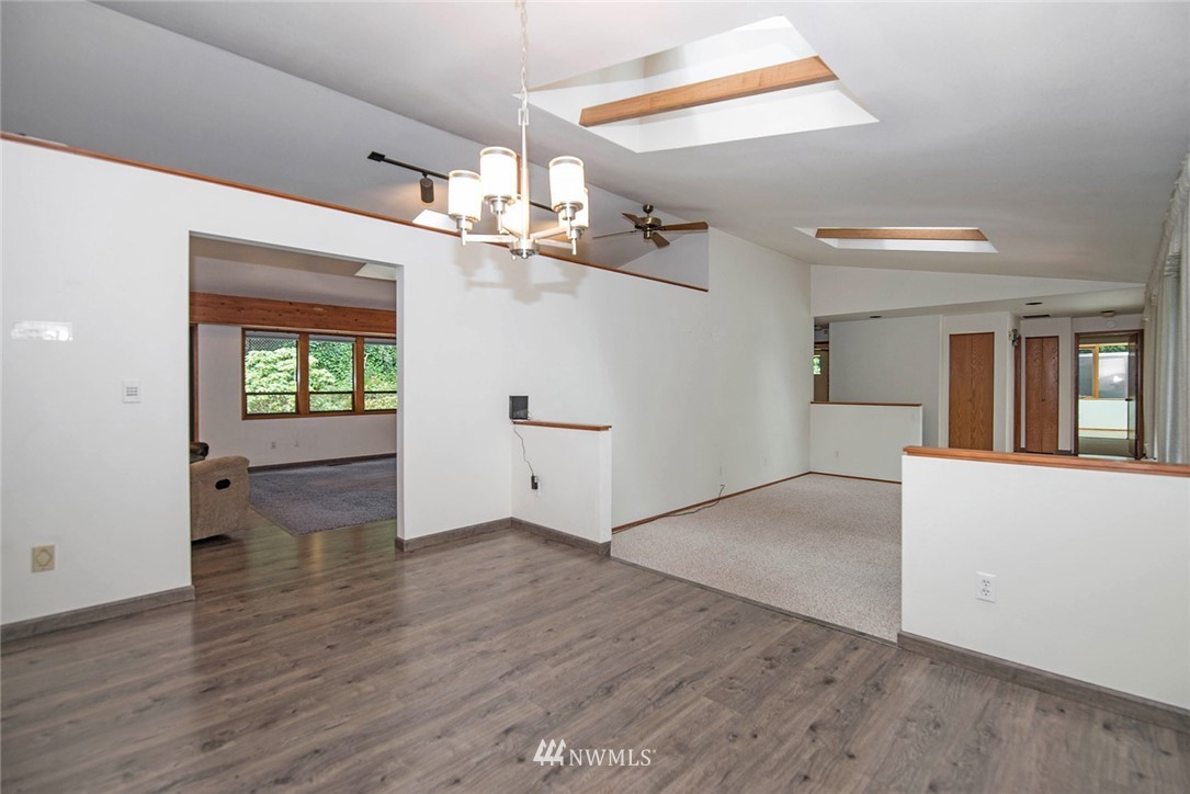 5011 156th Street Southeast Bothell, WA 98012 - Photo 6 of 25