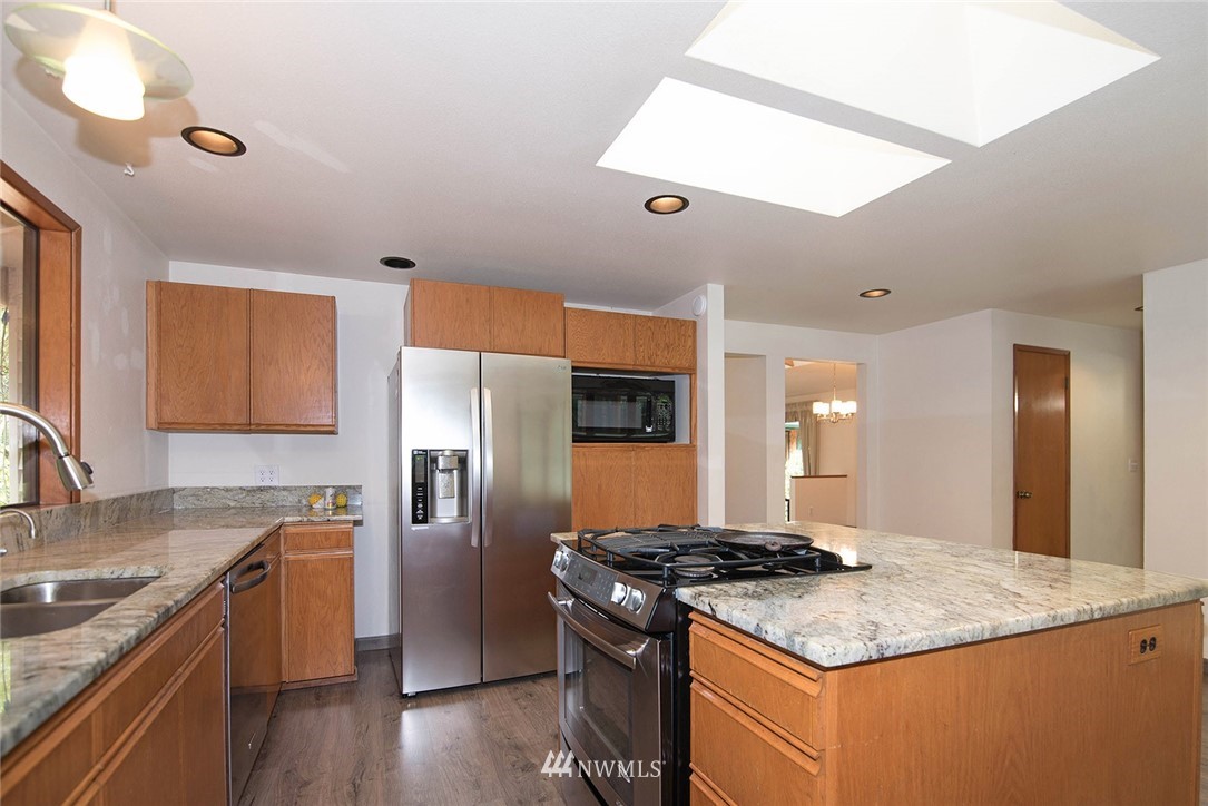 5011 156th Street Southeast Bothell, WA 98012 - Photo 8 of 25