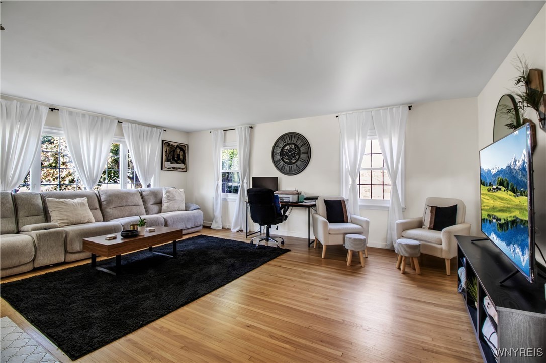 7338 Rochester Road Lockport Town, NY 14094 - Photo 11 of 34