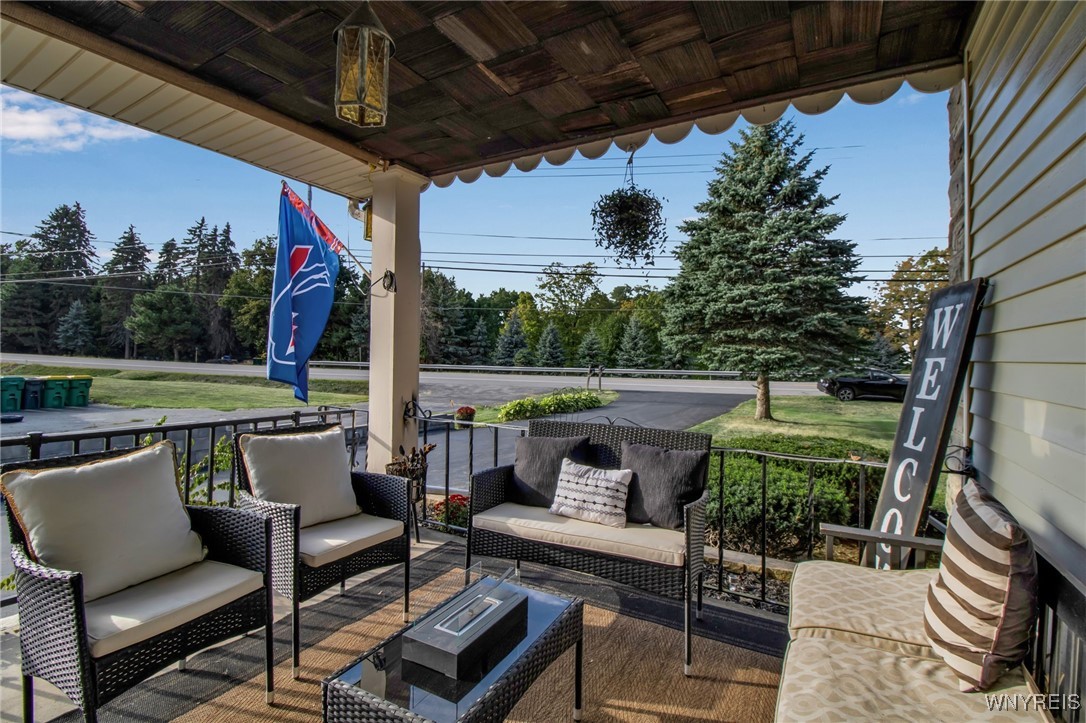 7338 Rochester Road Lockport Town, NY 14094 - Photo 5 of 34