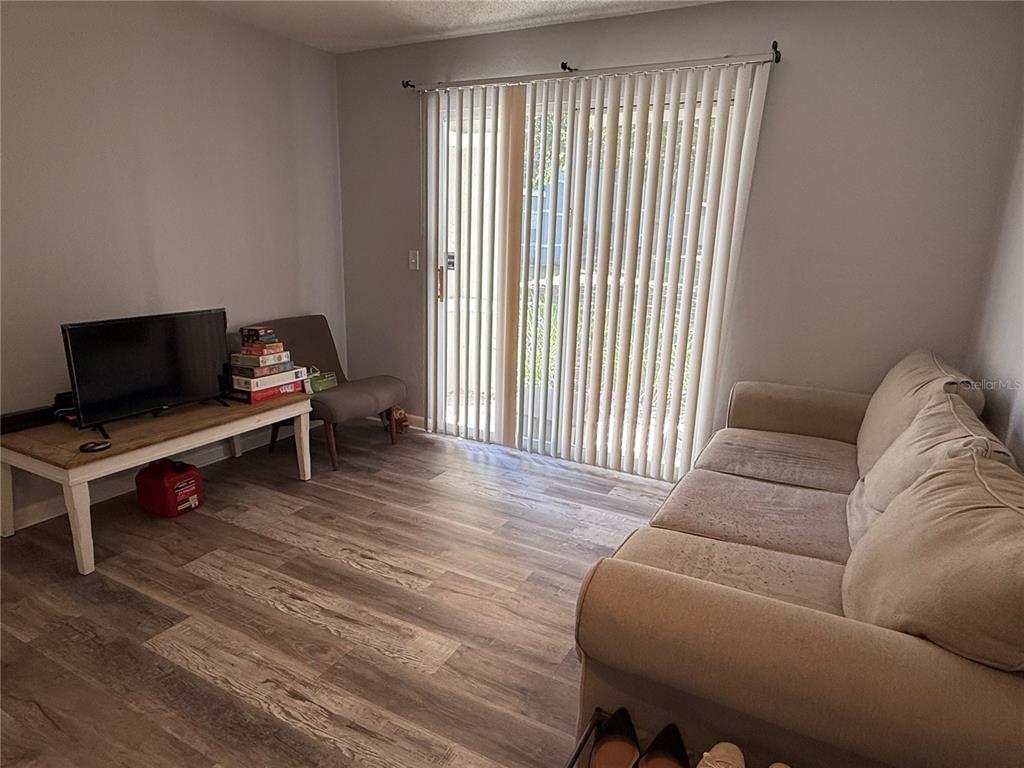 3705 Southwest 27th Street, Unit 812 Gainesville, FL 32608 - Photo 9 of 18