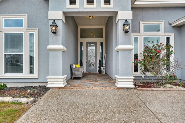 $469,900 | 3045 St Eustatius, Corpus Christi, TX 78418