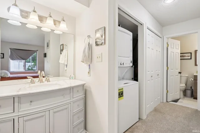 $175,000 | 1364 South College Mall Road, Bloomington, IN 47401