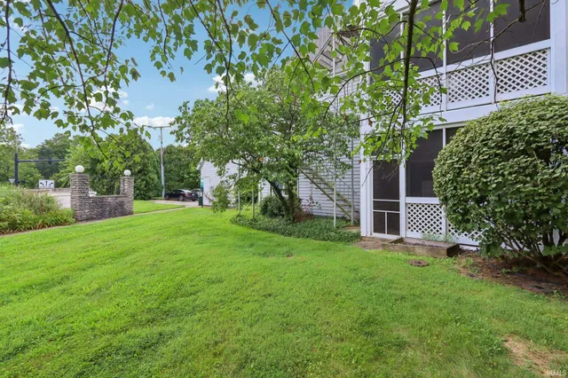 $175,000 | 1364 South College Mall Road, Bloomington, IN 47401