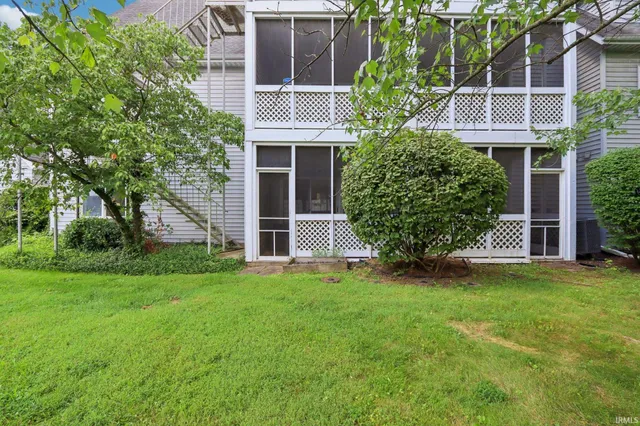 $175,000 | 1364 South College Mall Road, Bloomington, IN 47401