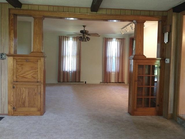 9101 North Church Road Davis, IL 61019 - Photo 8 of 38 an empty room with windows