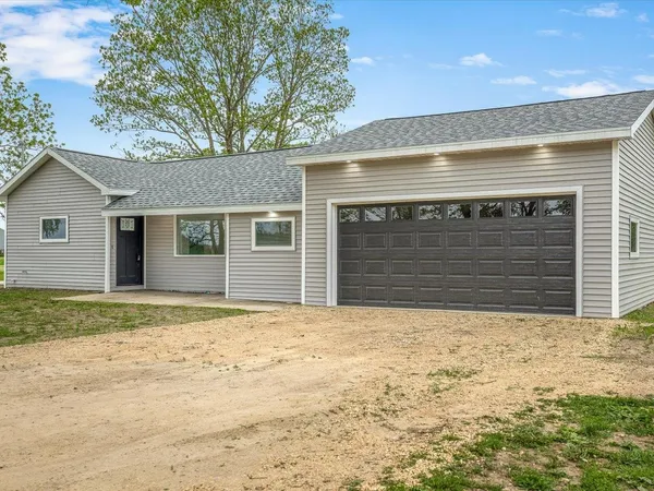 $374,900 | 511 West South Street, Durand, IL 61024