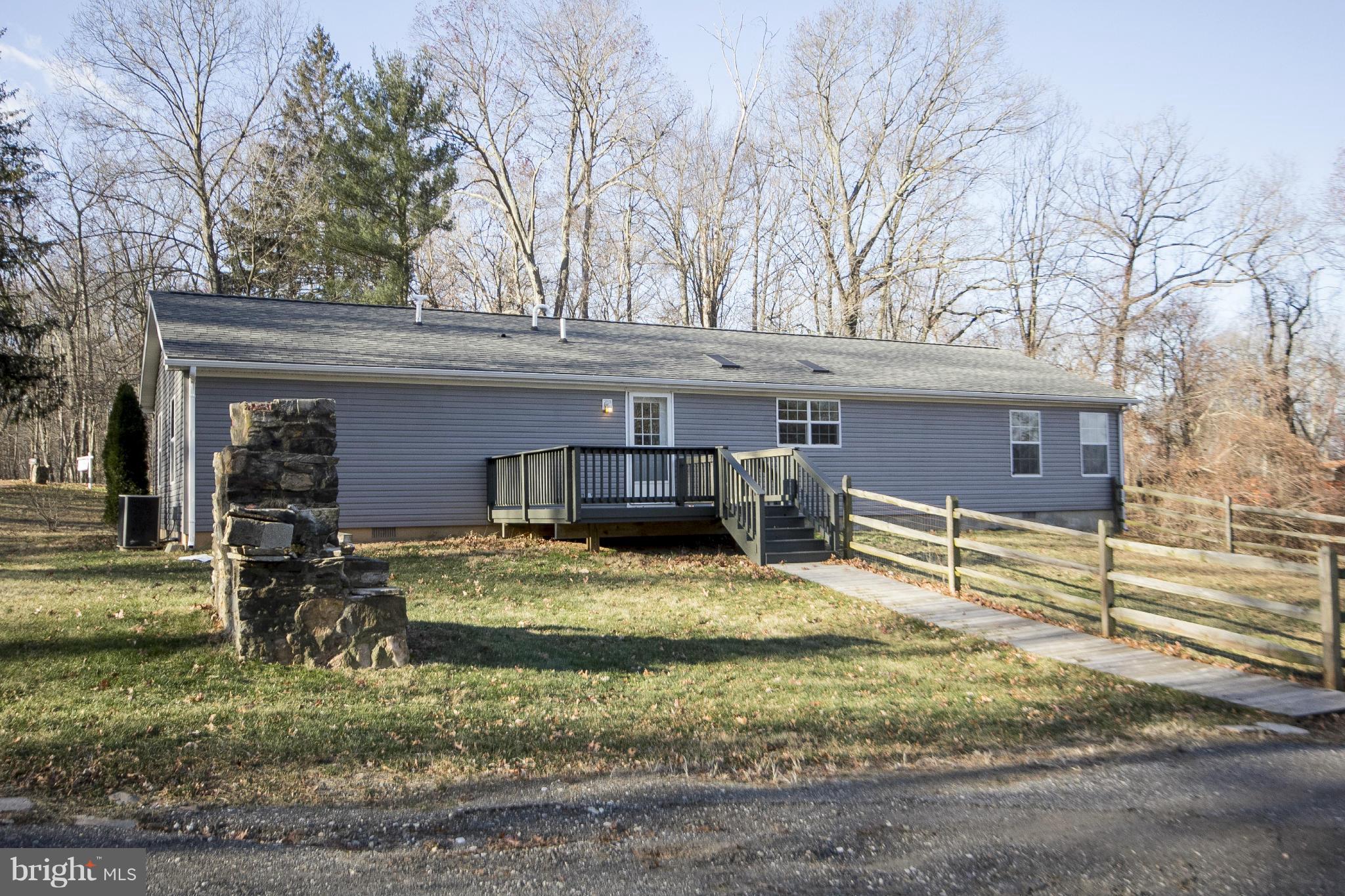 808 Miller Road Parkton, MD 21120 - Photo 5 of 29 Exterior (Rear)