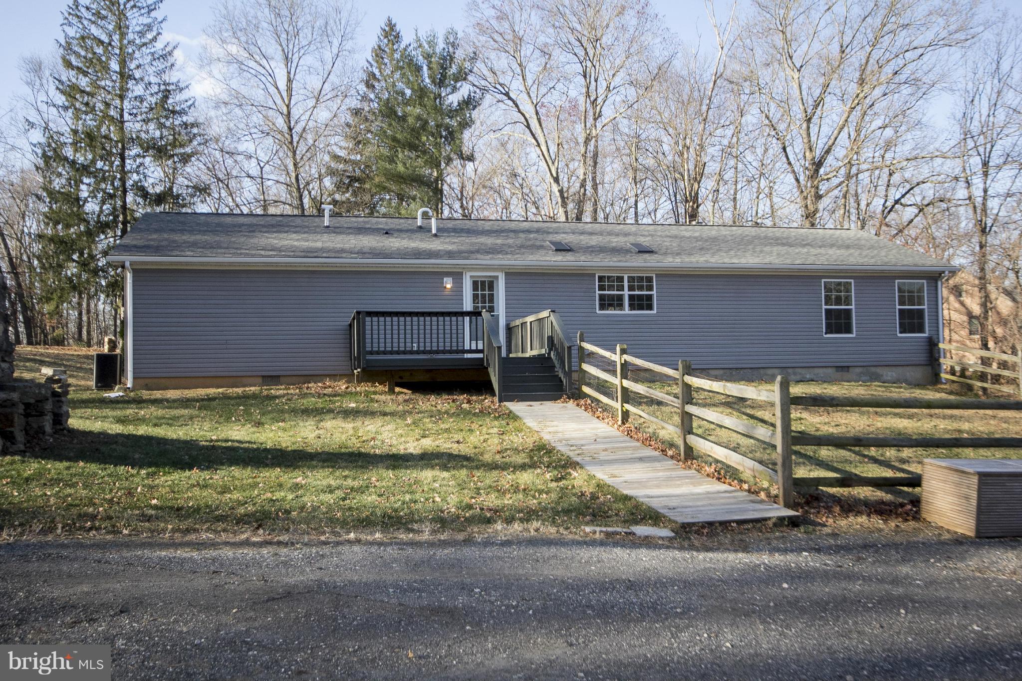 808 Miller Road Parkton, MD 21120 - Photo 7 of 29 Exterior (Rear)