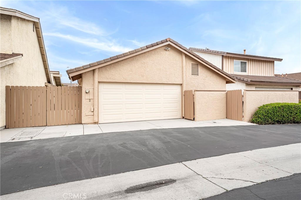 2162 Sweetbriar Road Tustin, CA 92780 - Photo 29 of 33