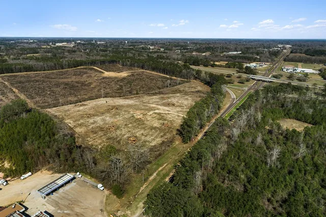 $2,500,000 | 4149 Highway 24, McComb, MS 39648