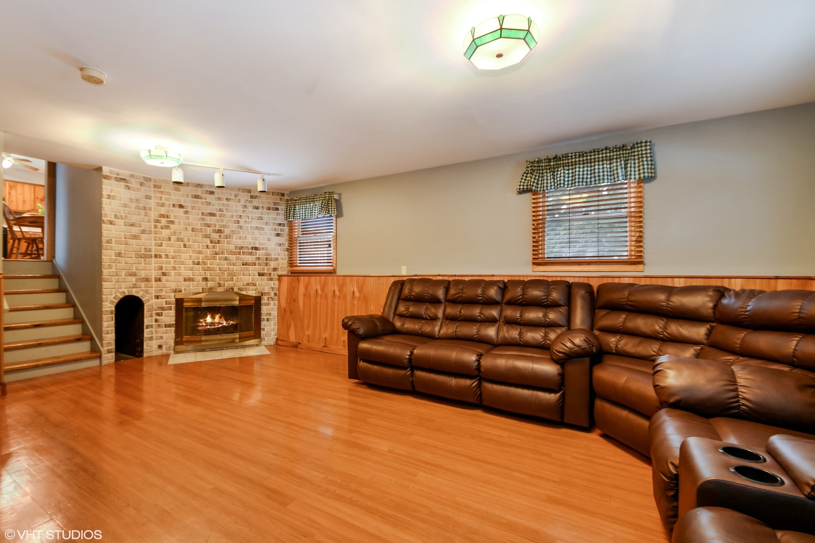 921 Barnside Road New Lenox, IL 60451 - Photo 11 of 27 a living room with furniture and a fireplace