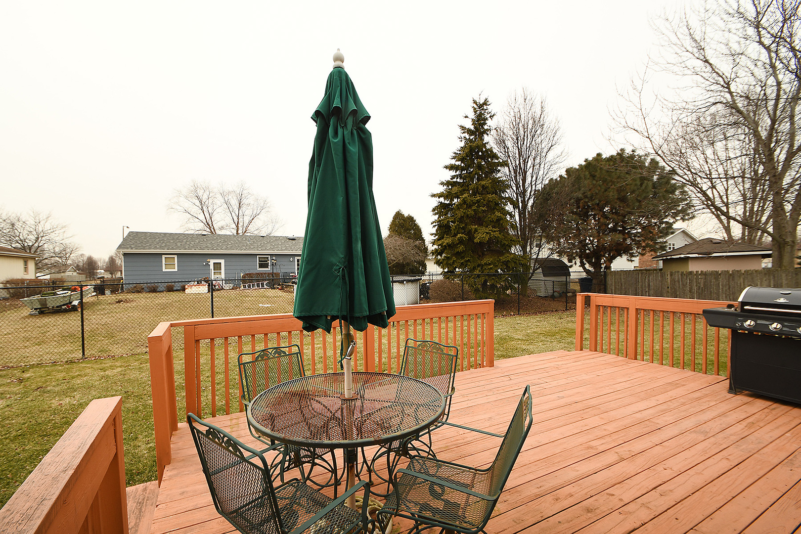 921 Barnside Road New Lenox, IL 60451 - Photo 24 of 27 a outdoor space with lots of palm trees