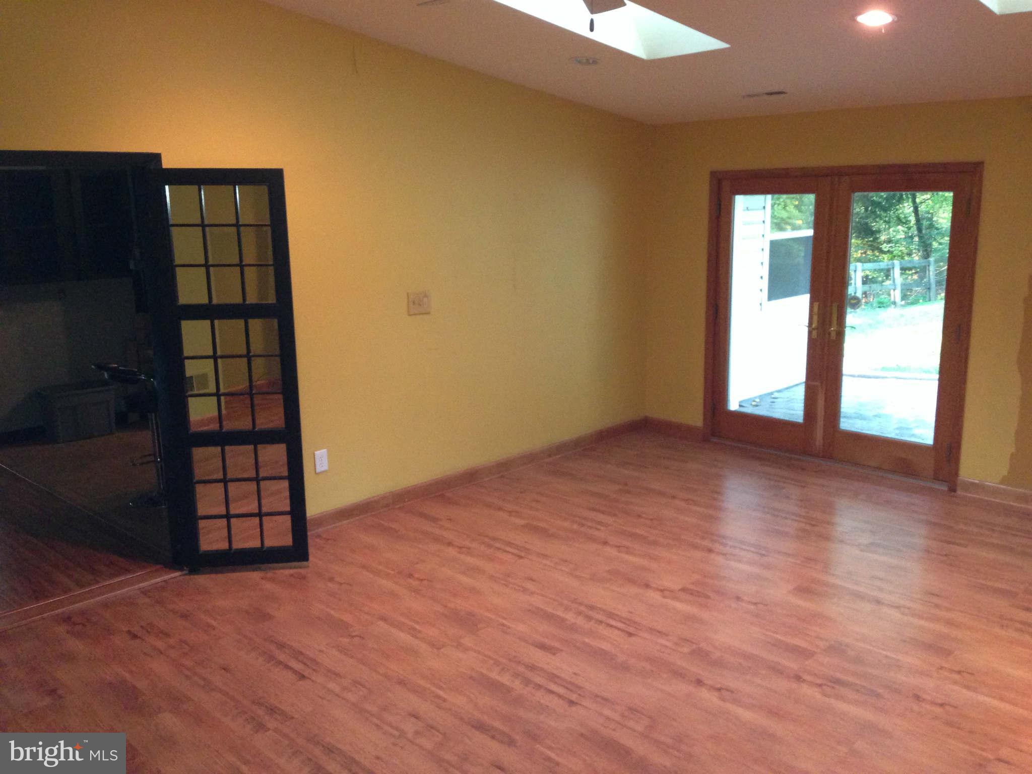 7561 Morgan Road Woodbine, MD 21797 - Photo 11 of 26 Family Room
