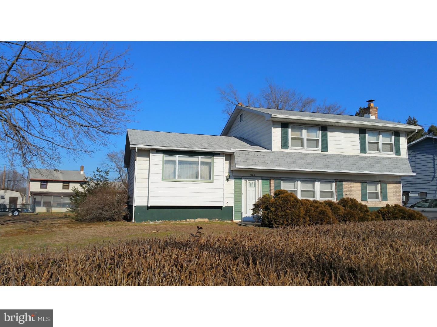 900 Woodlane Road Edgewater Park, NJ 08010 - Photo 1 of 3