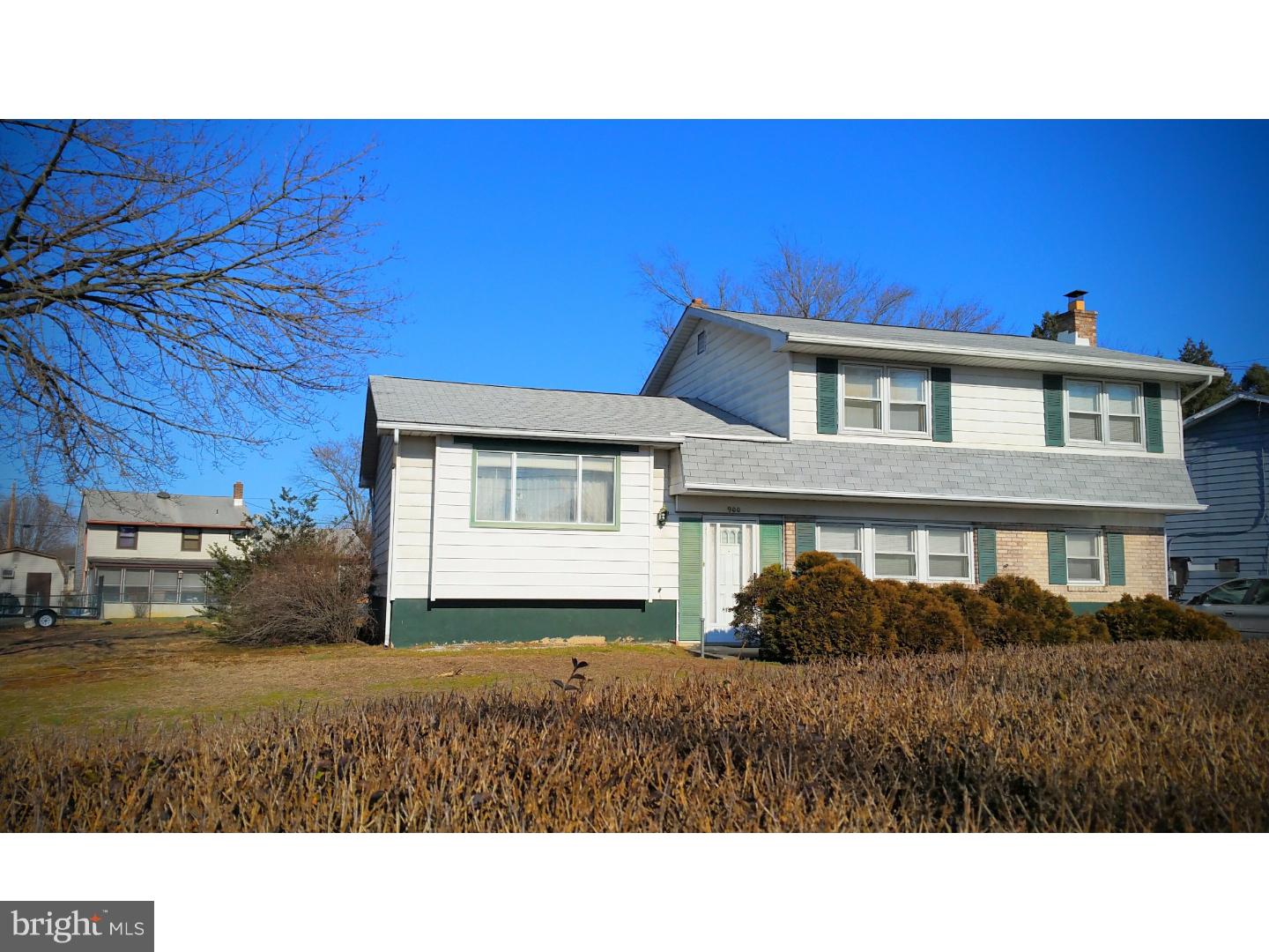 900 Woodlane Road Edgewater Park, NJ 08010 - Photo 2 of 3