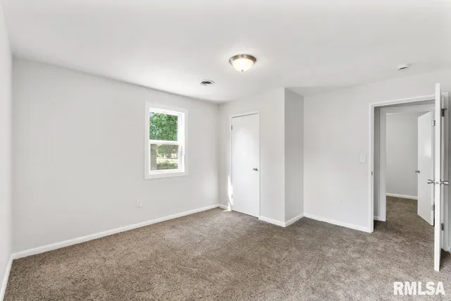 $179,900 | 3914 15th Street B, Moline, IL 61265