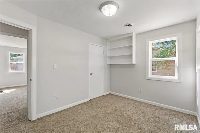 $179,900 | 3914 15th Street B, Moline, IL 61265