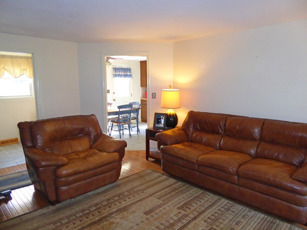 167 Lexington Road Dracut, MA 01826 - Photo 14 of 24 Gallery Image 14
