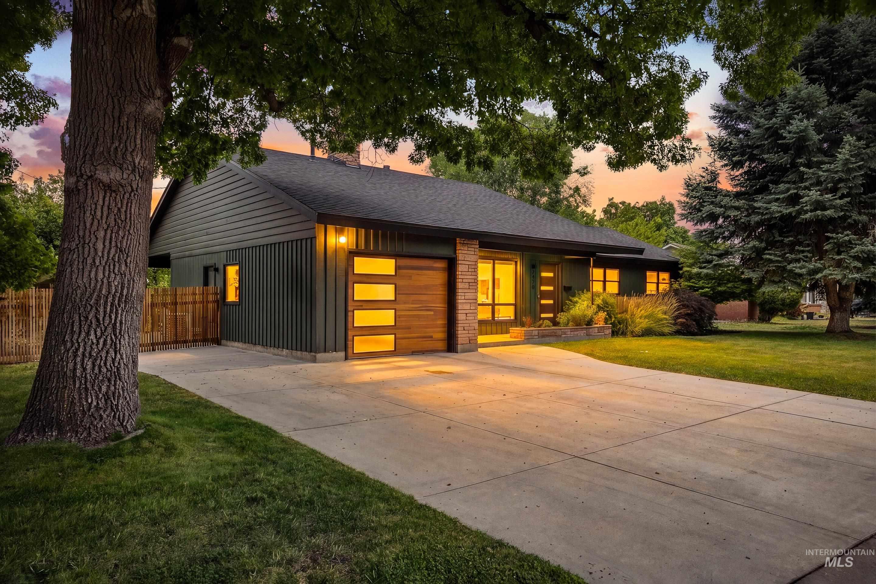 2420 Hayden Way Boise, ID 83705 - Photo 1 of 35