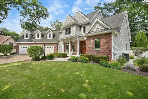 $1,175,000 | 5960 Oak Hollow Drive, McFarland, WI 53558