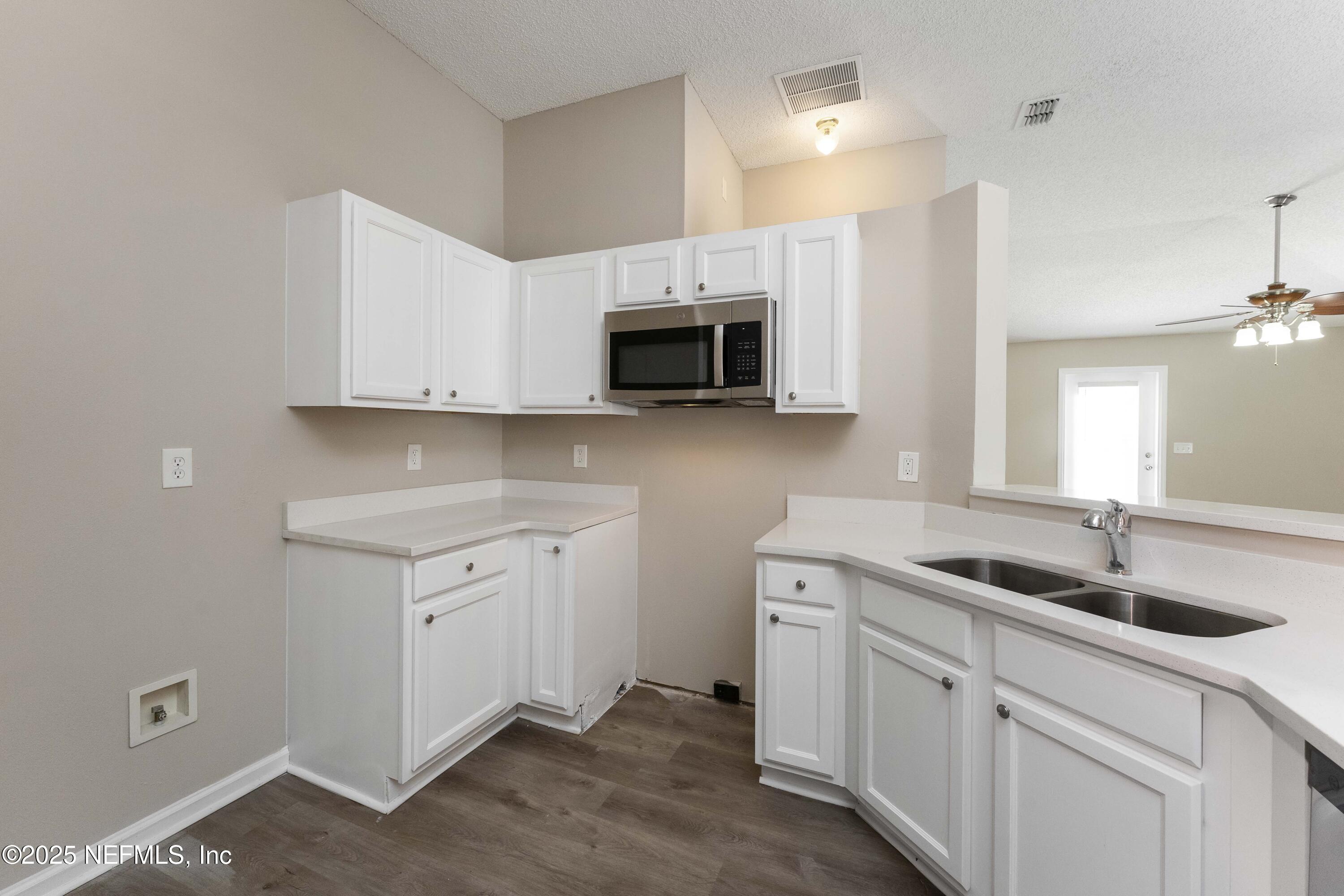 8625 Star Leaf Road North Jacksonville, FL 32210 - Photo 5 of 25 5_Kitchen