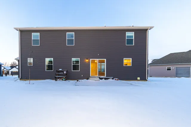 $520,000 | 41 Brookstone Circle, Bloomington, IL 61704