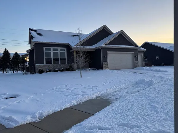 $499,000 | 41 Brookstone Circle, Bloomington, IL 61704
