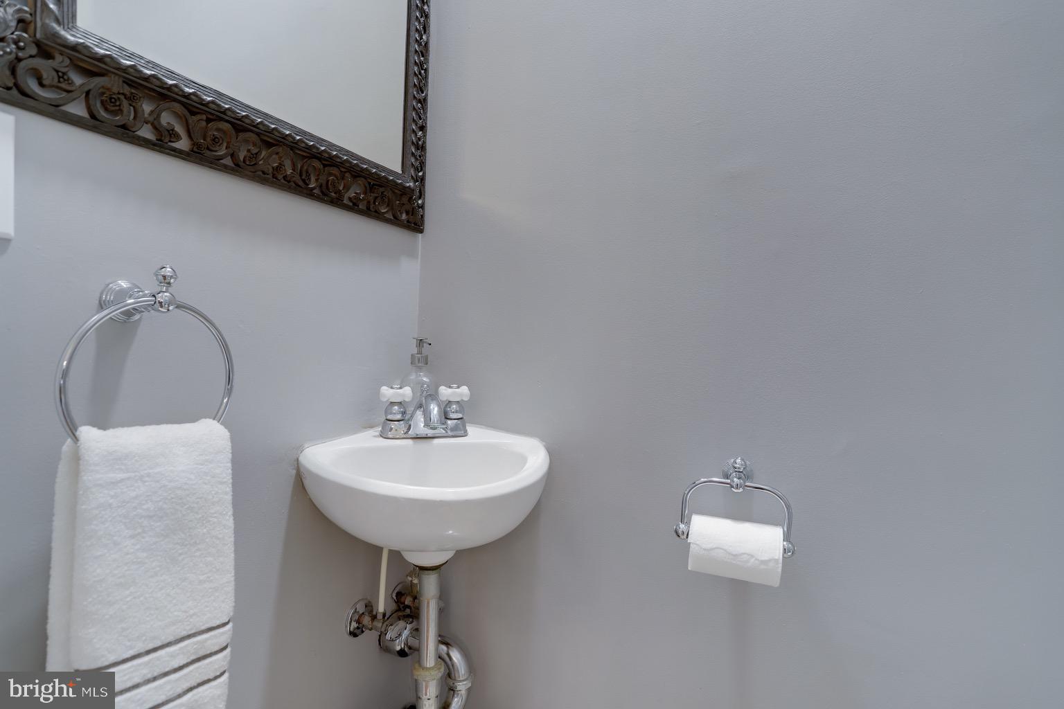 711 Massachusetts Avenue Northeast Washington, DC 20002 - Photo 24 of 68 Half bath on 1st floor