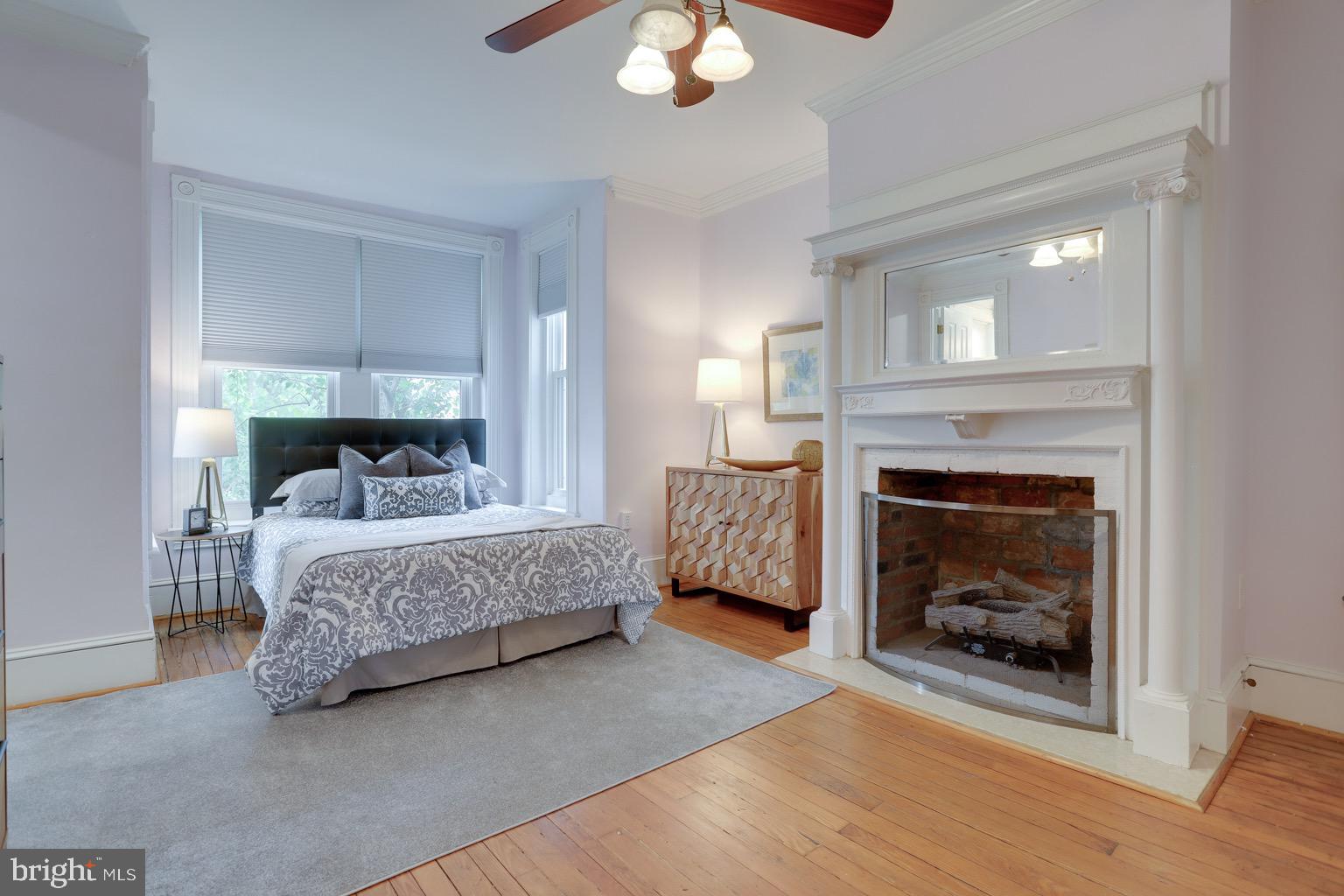 711 Massachusetts Avenue Northeast Washington, DC 20002 - Photo 27 of 68 Cozy evenings await you