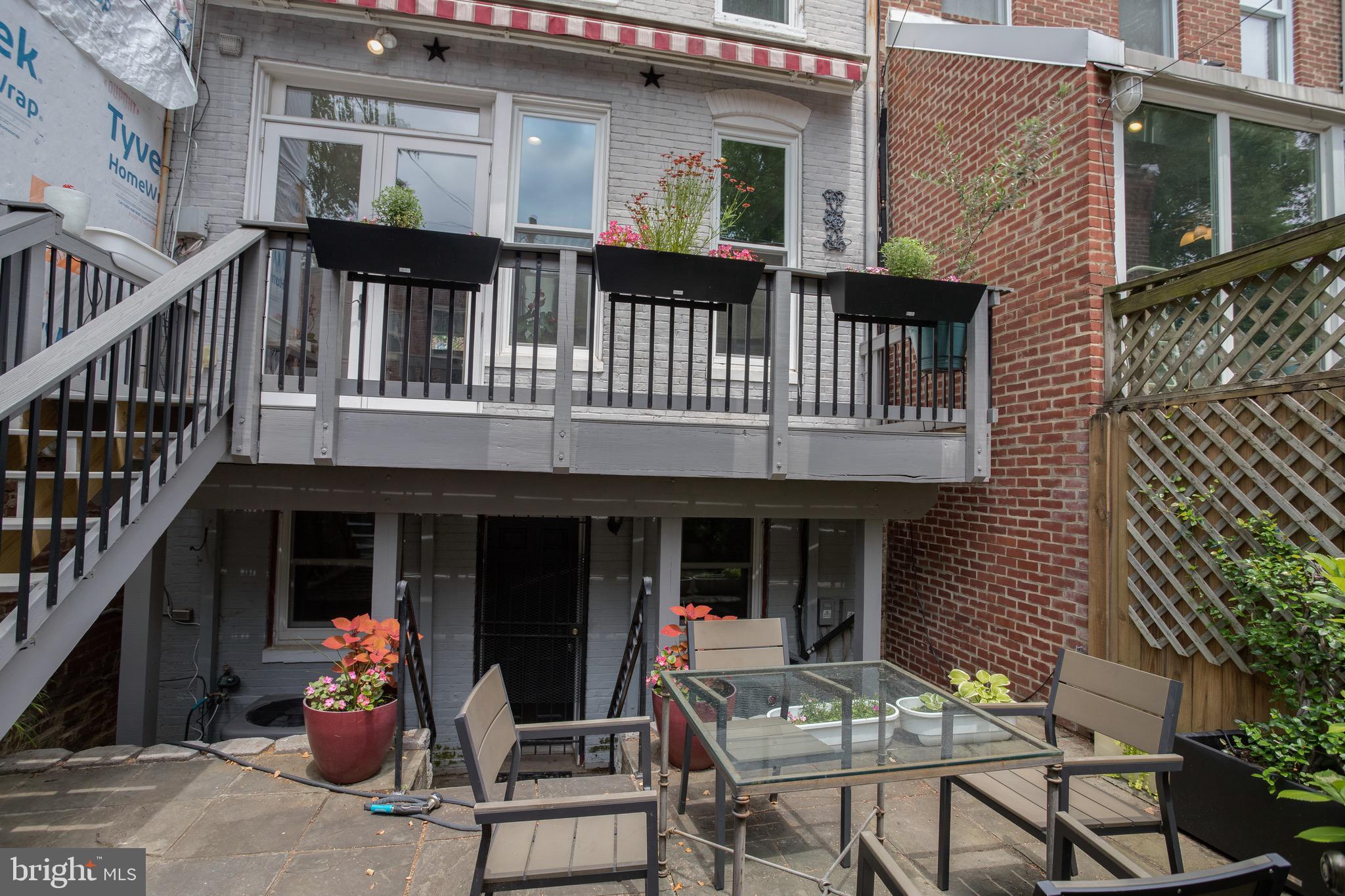 711 Massachusetts Avenue Northeast Washington, DC 20002 - Photo 3 of 68 Lovely back patio