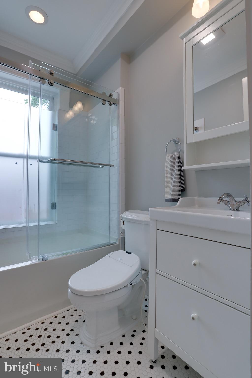 711 Massachusetts Avenue Northeast Washington, DC 20002 - Photo 40 of 68