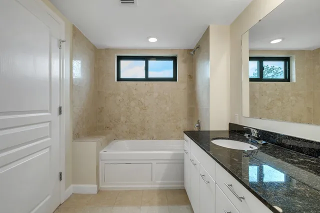 $299,000 | 300 South Duval Street, Unit 612, Tallahassee, FL 32301