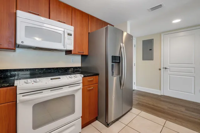 $299,000 | 300 South Duval Street, Unit 612, Tallahassee, FL 32301