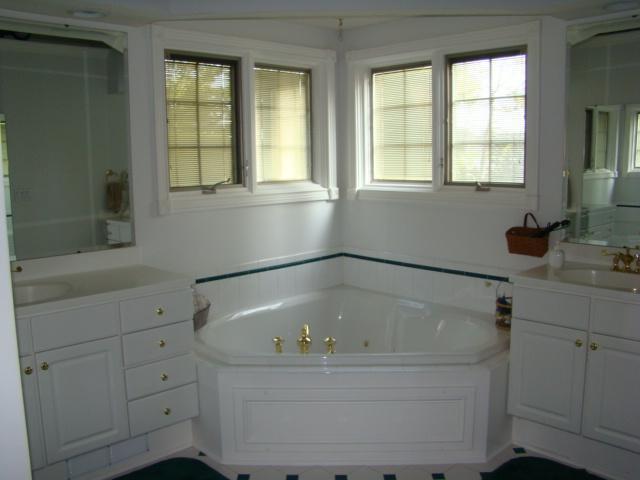 594 Northfield Road Plainfield, IN 46168 - Photo 6 of 12 Gallery Image 6