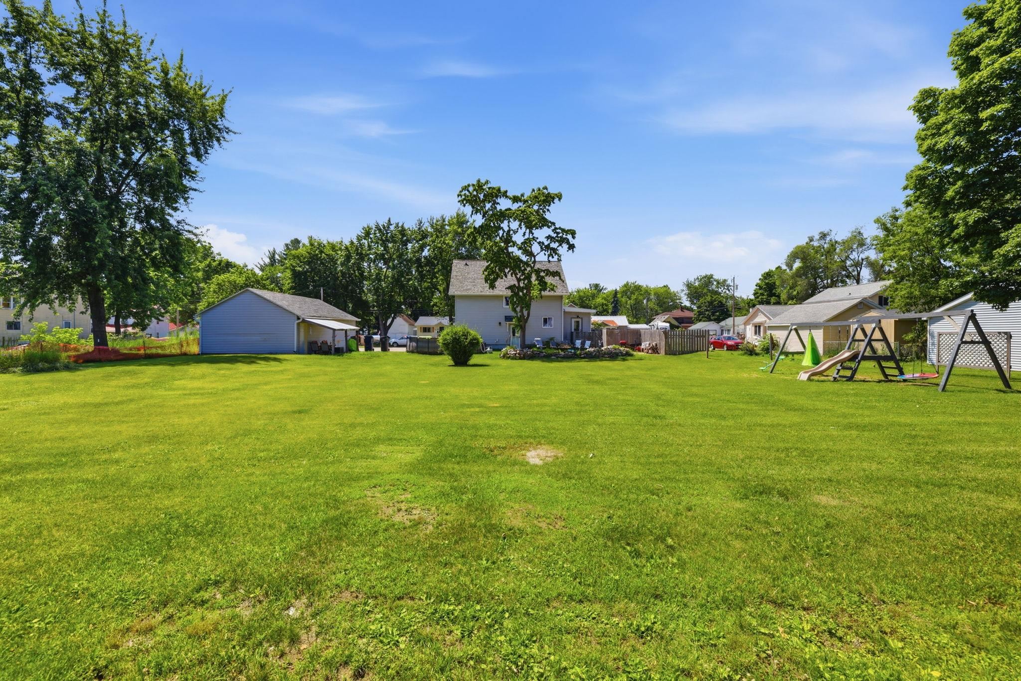 427 5th Street Waupaca, WI 54981 - Photo 39 of 45