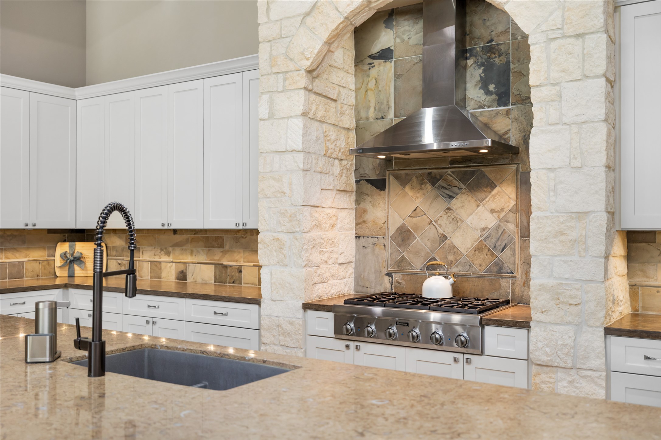 24806 Pearl Crest Lane Spring, TX 77389 - Photo 10 of 47